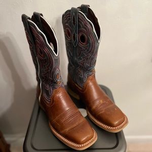 Like new, Brown and Periwinkle Western Boot